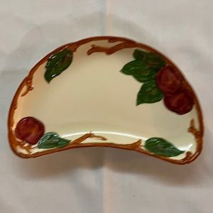 FRANCISCAN SERVING DISH 8” APPLE DESIGN
